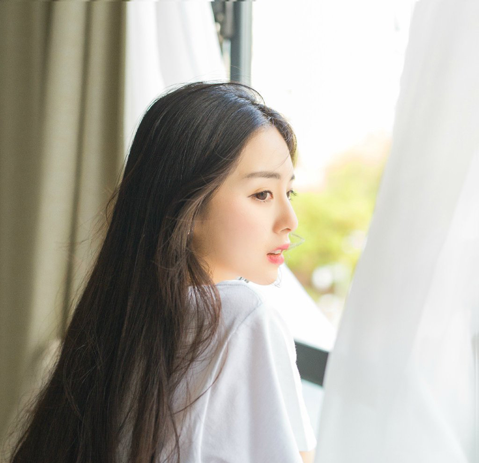 “当我没说。”魏延看着庞统吃人的表情，讪讪的道：“那就祝你早日功成！”